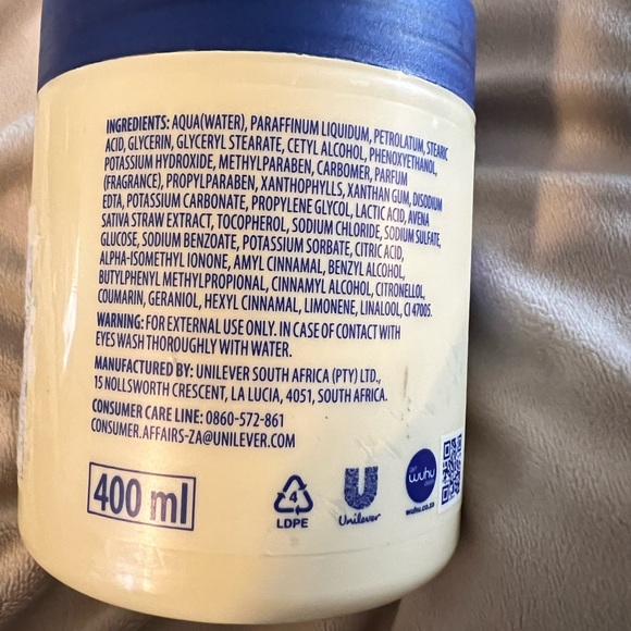 Vaseline Intensive Care Body Cream Dry Skin Repair With Pure Oat Extract 400mL - Picture 6 of 7